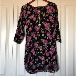 Floral tunic top